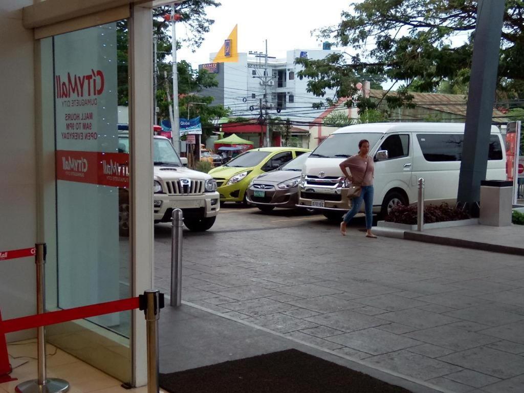 Dino Residences Dumaguete City Екстер'єр фото